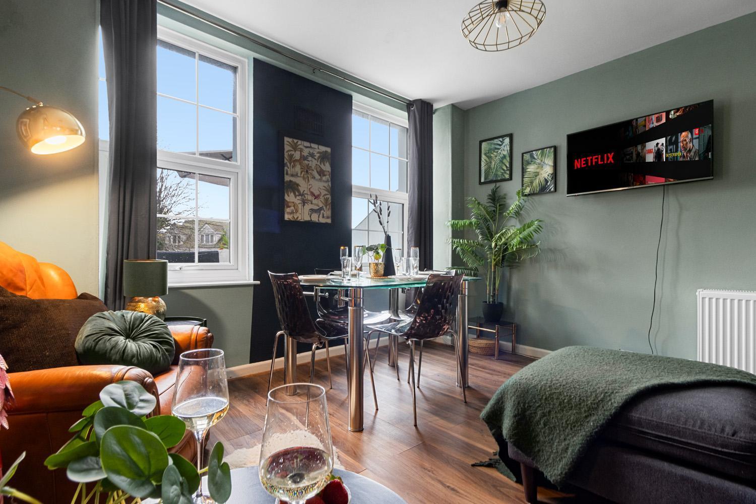 Stylish 2 Bed Apartment Near Beach, Parking, Wifi, Netflix Teignmouth Dış mekan fotoğraf