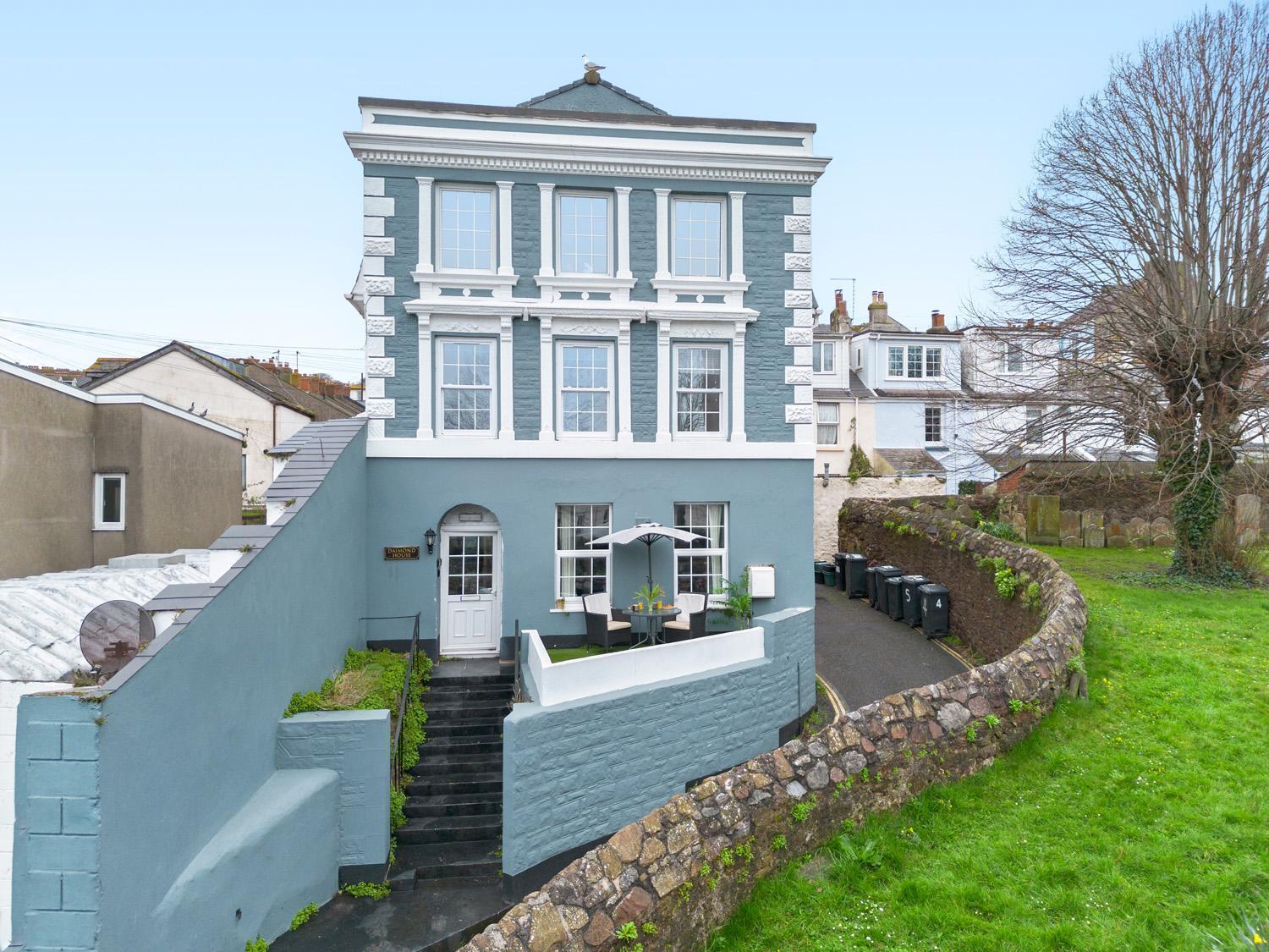 Stylish 2 Bed Apartment Near Beach, Parking, Wifi, Netflix Teignmouth Dış mekan fotoğraf